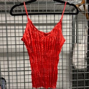 metallic red y2k crinkle tank 🌶️